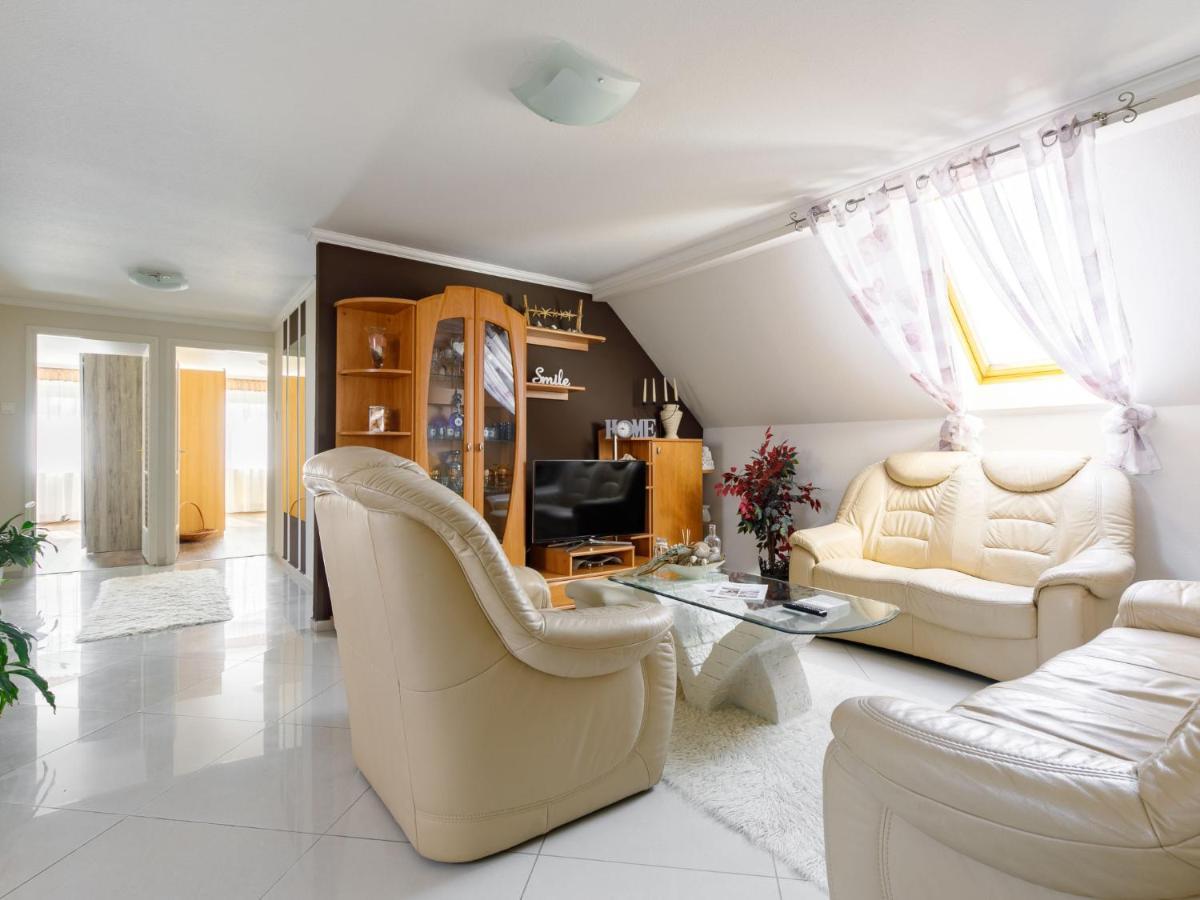 Apartment Gabor By Interhome